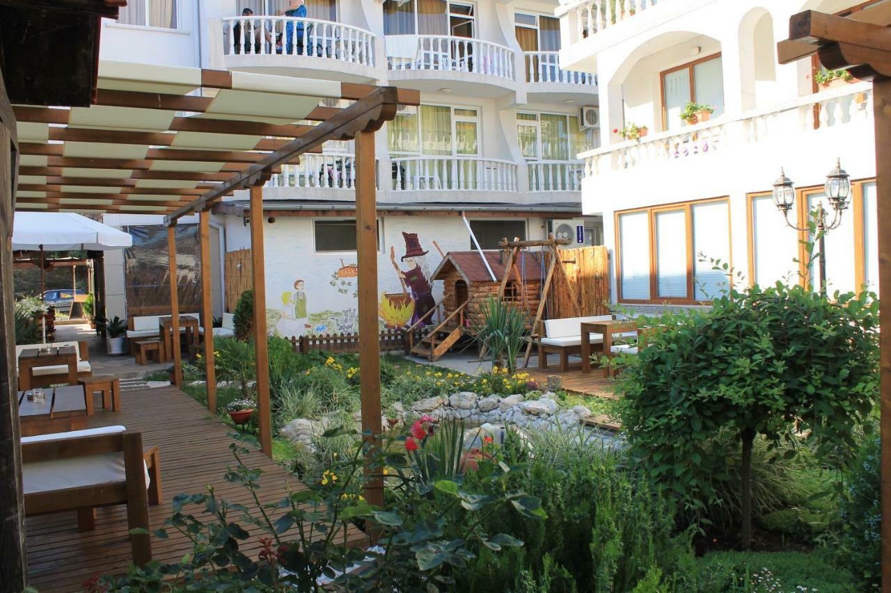 Hotel Yanis Lozeneț Exterior foto